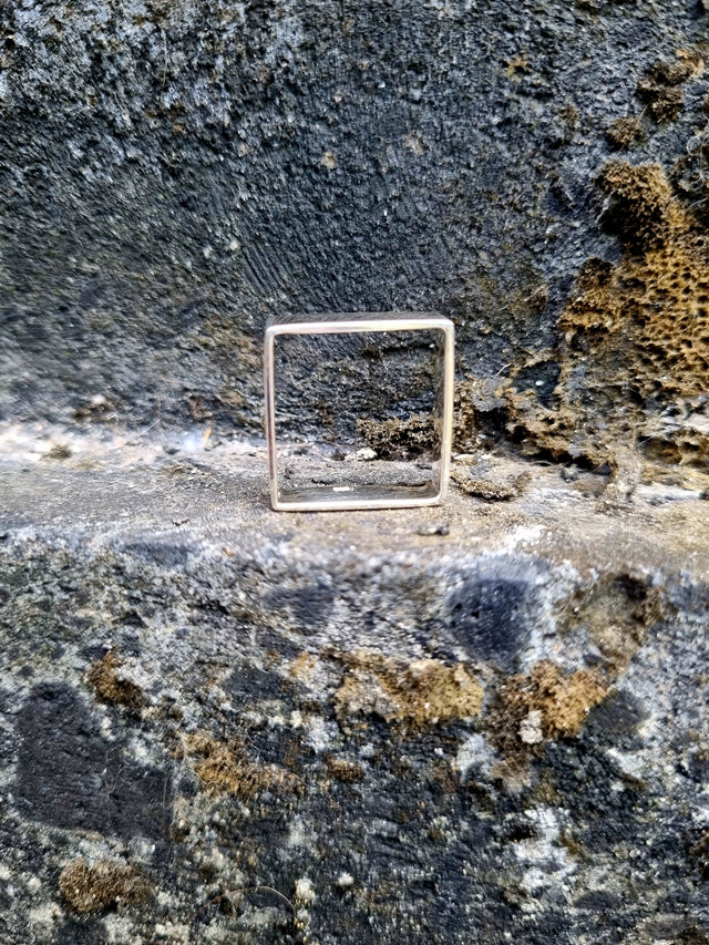 Hip to be Square ring
