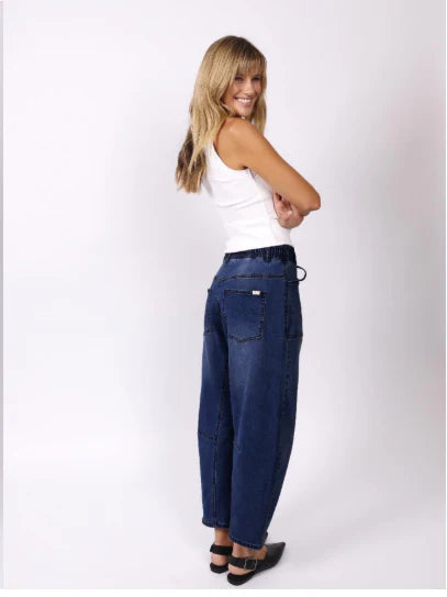 Leo Barrel Jean