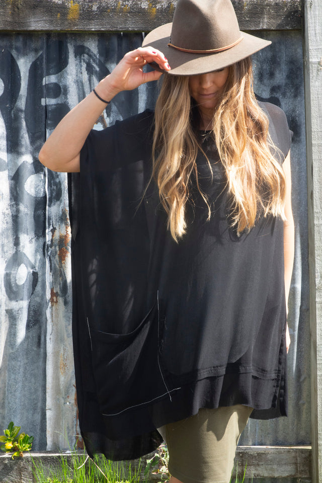 Honest John 'Dig Deep' Tunic