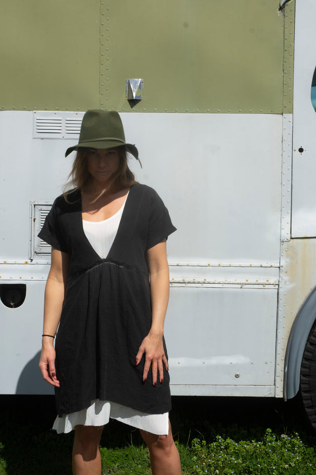 Honest John 'Down the Middle' Linen Dress