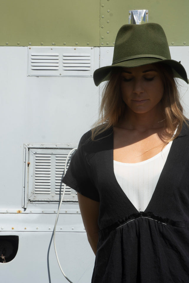 Honest John 'Down the Middle' Linen Dress