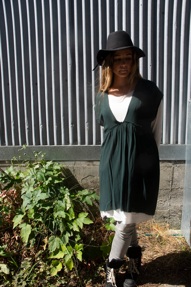 ‘Middle of the Road’ Tunic
