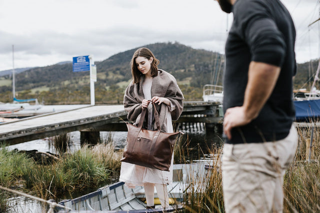 Theo overnight leather bag